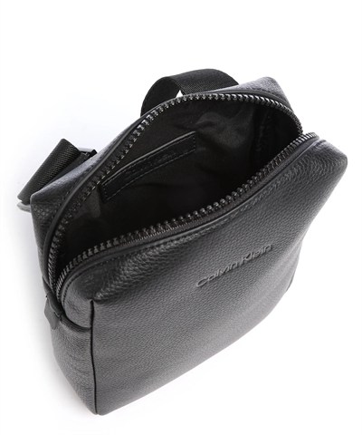 CALVIN KLEIN ERKEK OMUZ ÇANTASI K50K508695-BAX