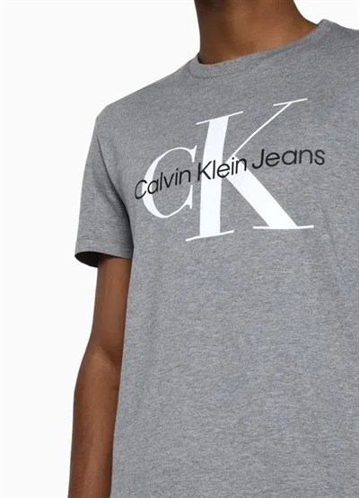 CALVIN KLEIN ERKEK T-SHIRT 40DC813-030