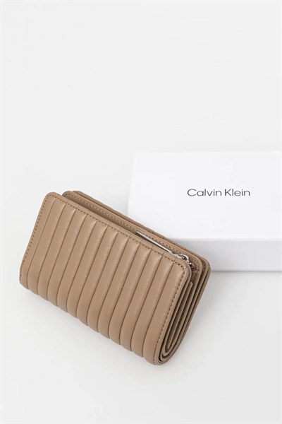 CALVIN KLEIN KADIN CÜZDAN K60K613063-PAI