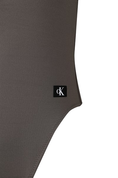 CALVIN KLEIN KADIN MAYO KW0KW02342-LDY