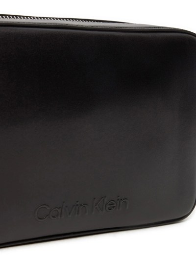 CALVIN KLEIN KADIN OMUZ ÇANTASI K60K612555-BEH