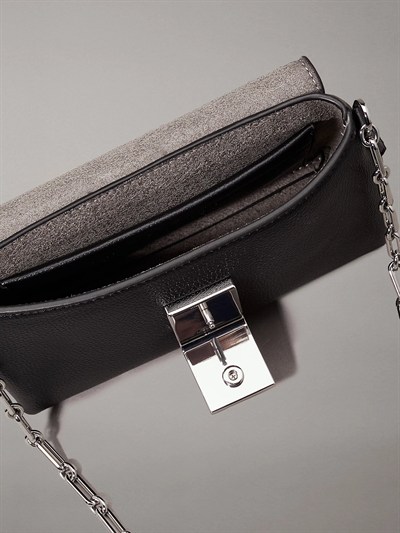 CALVIN KLEIN KADIN OMUZ ÇANTASI K60K612785-BEH
