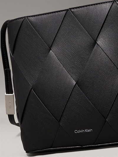 CALVIN KLEIN KADIN OMUZ ÇANTASI K60K612991-BEH
