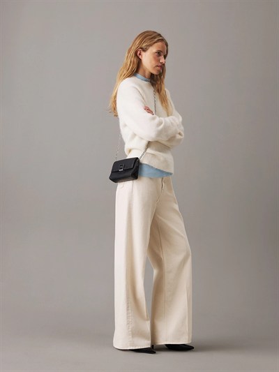 CALVIN KLEIN KADIN OMUZ ÇANTASI K60K612785-BEH