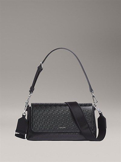 CALVIN KLEIN KADIN OMUZ ÇANTASI LV04F3101G-UB1