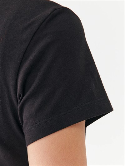 CALVIN KLEIN KADIN T-SHIRT J20J220253-BEH