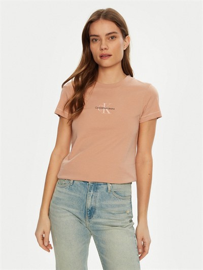 CALVIN KLEIN KADIN T-SHIRT J20J223563-TGW