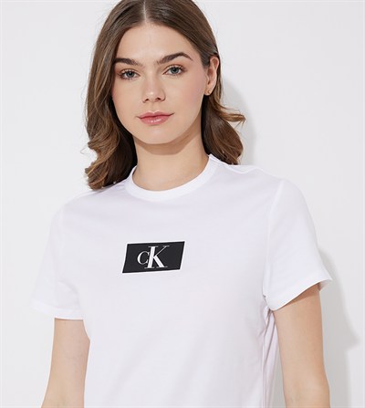 CALVIN KLEIN KADIN T-SHIRT QS6945E-100