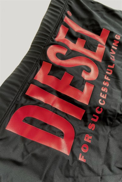 DIESEL ERKEK MAYO A09676-0JMAK-900
