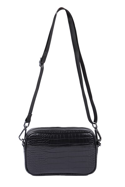 GUESS KADIN OMUZ ÇANTASI PMEVEIP4145-BLA