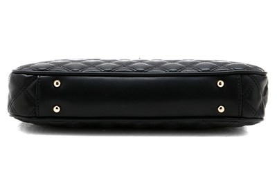 GUESS KADIN OMUZ ÇANTASI QG874816-BLACK