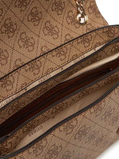 GUESS NOELLE KADIN OMUZ ÇANTASI BG967221-LATTE-LOGO-BROWN