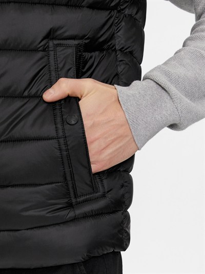HUGO BOSS ERKEK YELEK 50505255-001