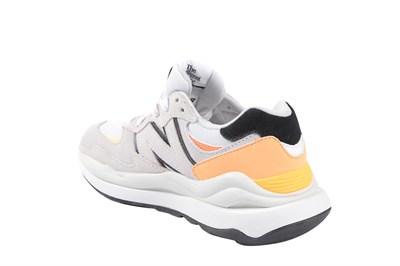NEW BALANCE KADIN AYAKKABI M5740PSB