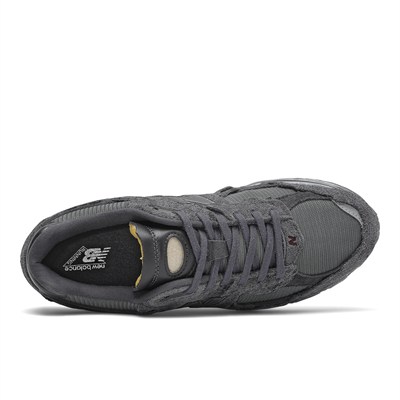 NEW BALANCE UNISEX AYAKKABI M2002RDB