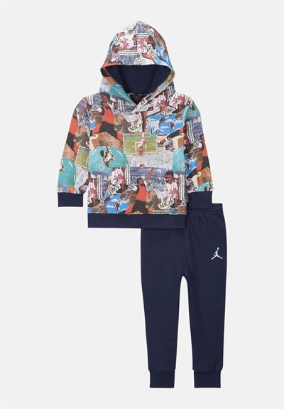 NIKE ERKEK ÇOCUK EŞOFMAN TAKIMI 85D324-U90
