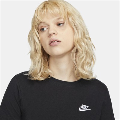 NIKE KADIN T-SHIRT DN2393-010
