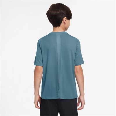 NIKE SWOOSH ERKEK ÇOCUK T-SHIRT HJ3743-006