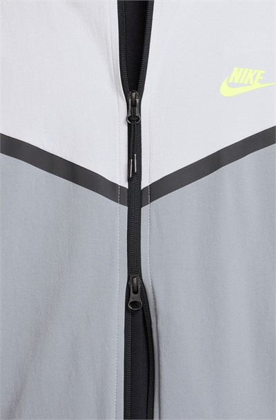 NIKE TECH ERKEK RÜZGARLIK HV6514-065