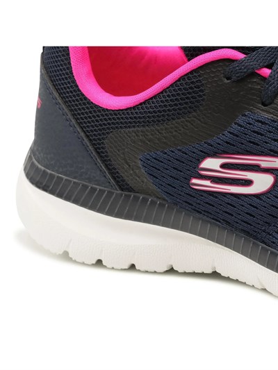 SKECHERS BOUNTIFUL - QUICK PATH KADIN AYAKKABI 12607-NVHP