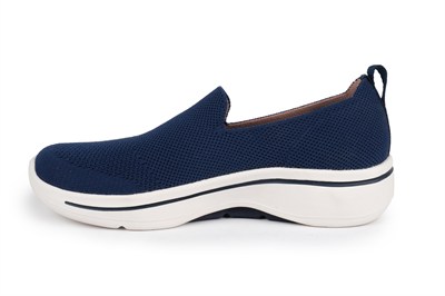 SKECHERS GO WALK ARCH FIT KADIN AYAKKABI 124854-NVY