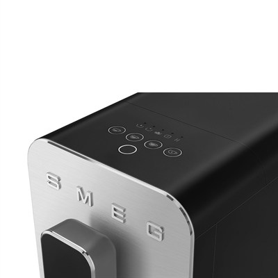 SMEG EPRESSO ÖĞÜTÜCÜ KAHVE MAKİNESİ BCC11WHMEU