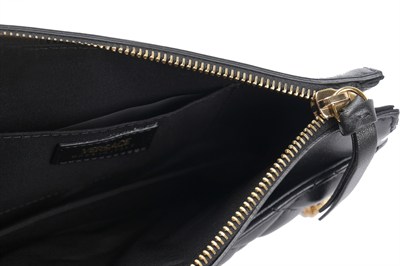 VERSACE KADIN OMUZ ÇANTASI 1013355-1Z03912-1B00V
