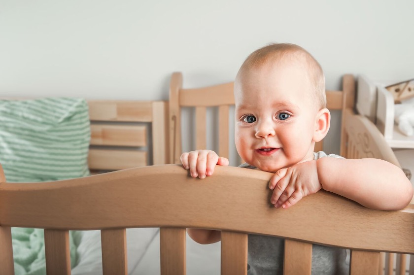 8 Aylık Bebek Neler Yapar? Gelişim Aşamaları ve İpuçları
