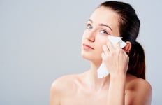 MAKYAJ TEMİZLEME MENDİLİ