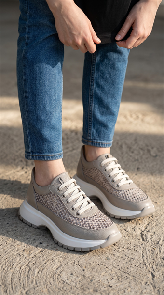 Kadın Transparan Fileli Taş Detaylı Hakiki Deri Sneaker Vizon