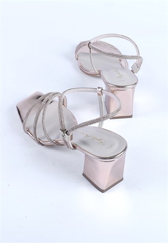 Kadın Taş Detaylı Küt Burunlu Kalın Topuklu Sandalet Abiye Ayakkabı Rose