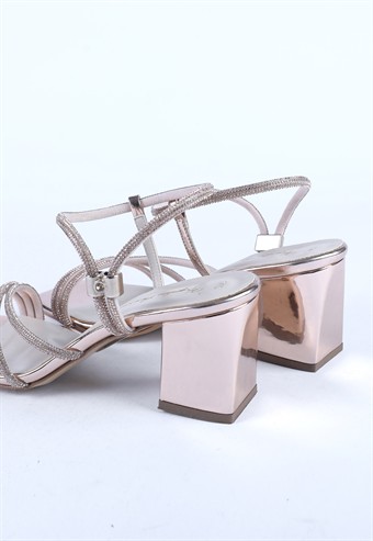 Kadın Taş Detaylı Küt Burunlu Kalın Topuklu Sandalet Abiye Ayakkabı Rose