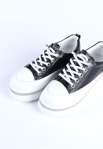 Guja Kadın Hakiki Deri Lastik Bağcıklı Gizli Topuk Dolgu Taban Taşlı Sneaker Siyah