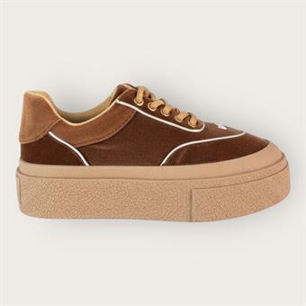 Guja Kadın Kalın Kauçuk Taban Bağcıklı Kadife Spor Ayakkabı & Sneaker Kahve
