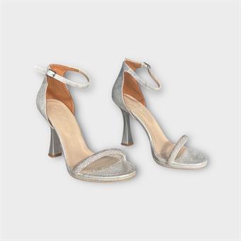 Kadın Bilekten Bağlamalı Taş Detaylı Abiye Ayakkabı Lame