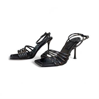 Kadın Bilekten Tokalı Yüksek Topuklu Abiye Ayakkabı Siyah