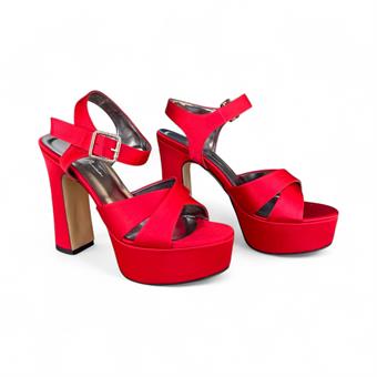 Kadın Çapraz Bantlı Kalın Topuklu Açık Ayakkabı Kırmızı Saten