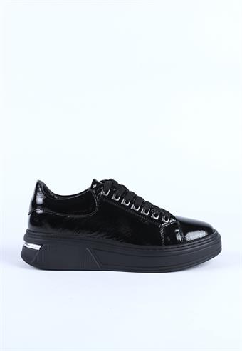 Kadın Hakiki Deri Kalın Tabanlı Bağcıklı Spor Ayakkabı & Sneaker Siyah Rugan