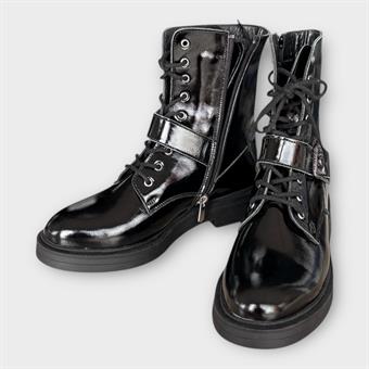 Kadın Hakiki Deri Postal Siyah Rugan