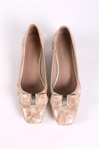 Kadın Hakiki Deri Kroko Desenli Topuklu Babet Ayakkabı Bej