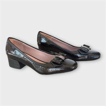 Kadın Hakiki Deri Kroko Desenli Topuklu Babet Ayakkabı Siyah