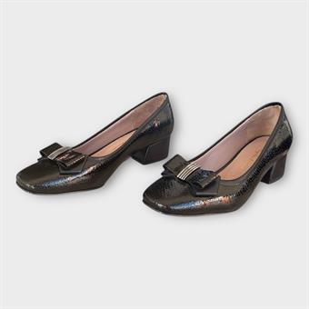 Kadın Hakiki Deri Kroko Desenli Topuklu Babet Ayakkabı Siyah