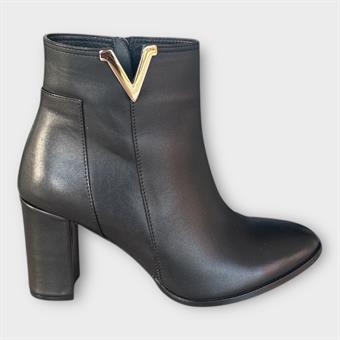 Kadın Hakiki Deri Fermuarlı Toka Detaylı Kalın Topuklu Bot Siyah