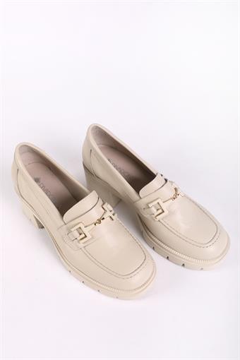 Kadın Hakiki Deri Toka Detaylı Kalın Topuklu Loafer Ayakkabı Bej