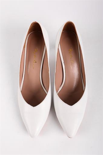 Kadın Hakiki Deri Kısa Topuklu Stiletto Ayakkabı Beyaz
