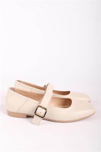 Kadın Hakiki Deri Üstten Bantlı Tokalı Babet Ayakkabı Bej
