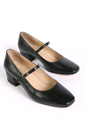 Kadın Hakiki Deri Üstten Bantlı Küt Burunlu Kalın Topuklu Ayakkabı Siyah