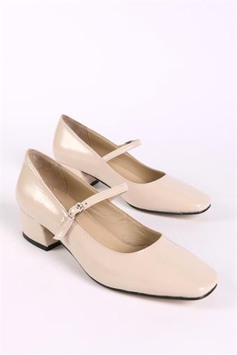 Kadın Hakiki Deri Üstten Bantlı Küt Burunlu Kalın Topuklu Ayakkabı Kemik Rugan