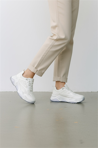 Kadın Kalın Taban Bağcıklı Spor Ayakkabı & Sneaker Beyaz