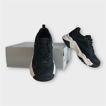 Kadın Kalın Taban Bağcıklı Spor Ayakkabı & Sneaker Siyah